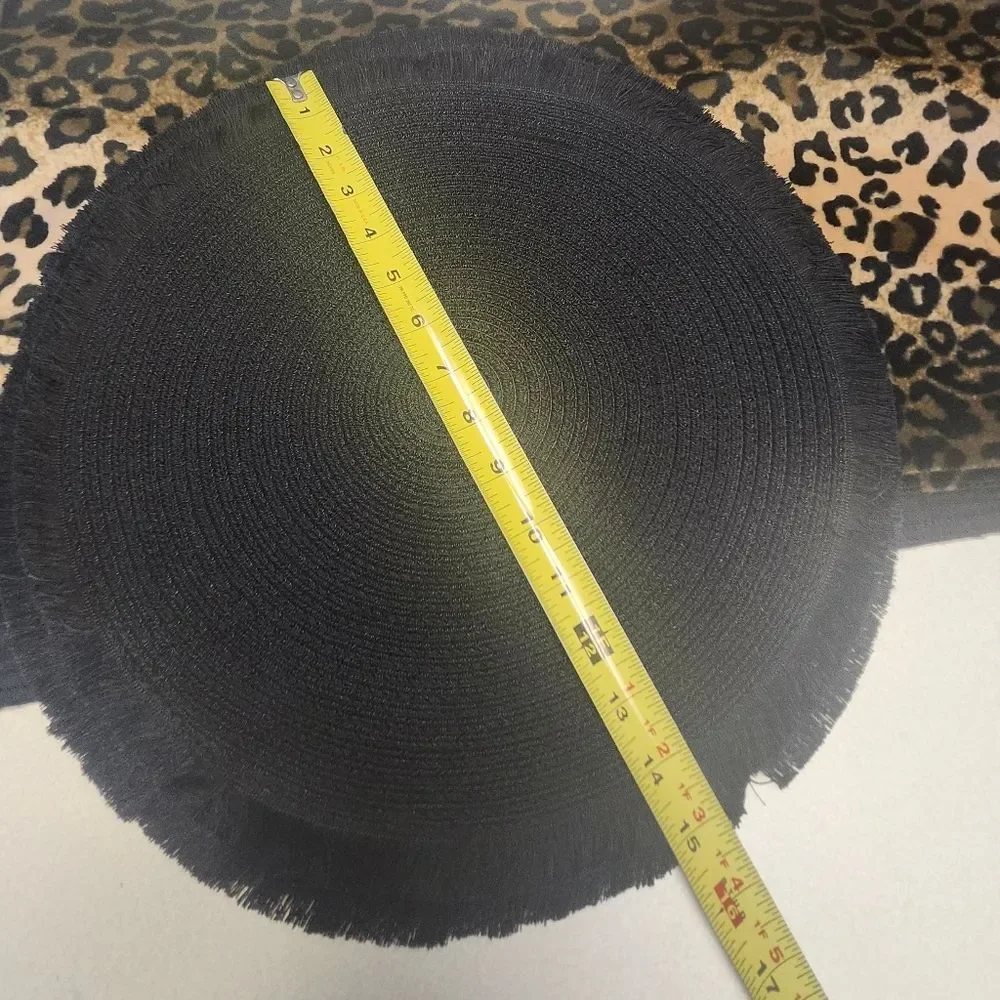Unbranded table runner